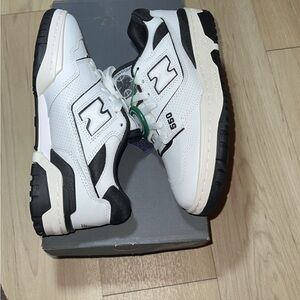 White/Black New Balance 550